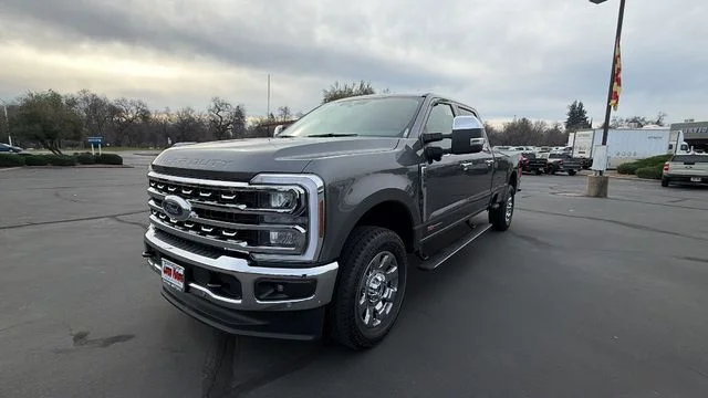 2026 Ford F-350SD Lariat