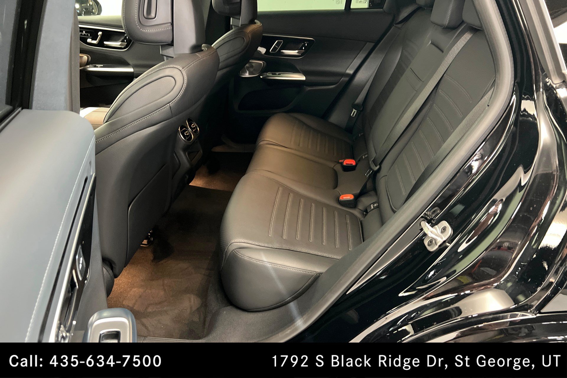 Certified Used 2026 Black Mercedes-Benz GLC 300 image 22