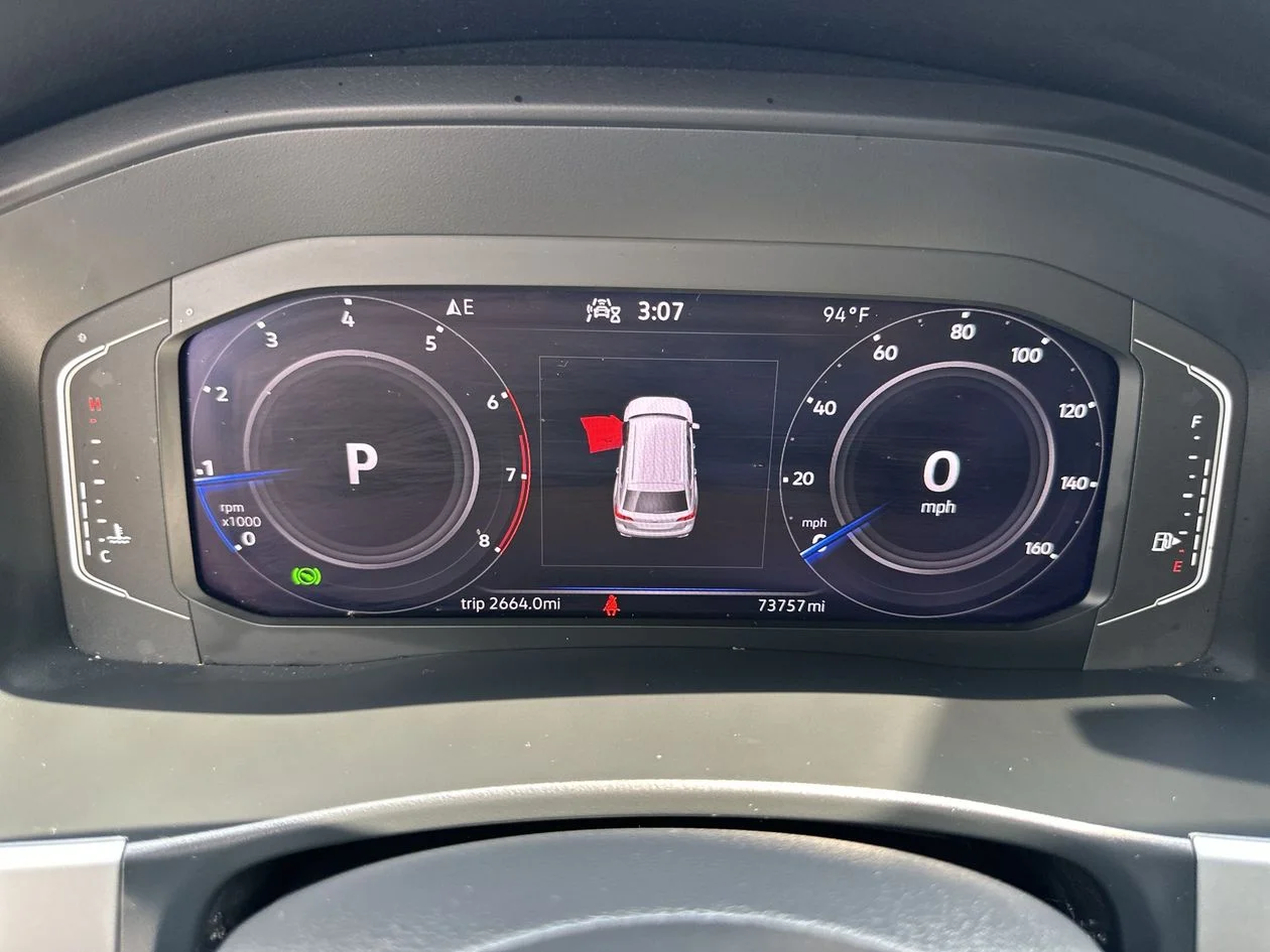 Used 2022 Gray Volkswagen 3.6L V6 SE w/Technology image 19