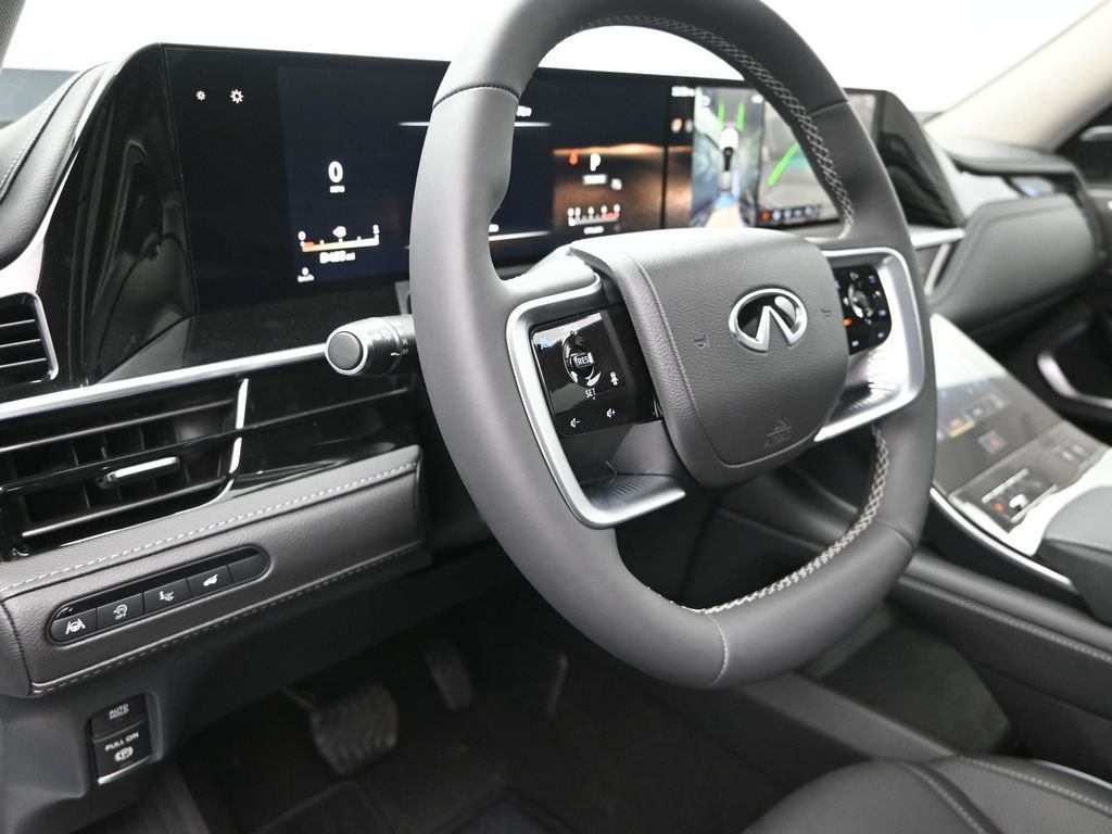 New 2026 RADIANT WHITE INFINITI Luxe 2WD image 12