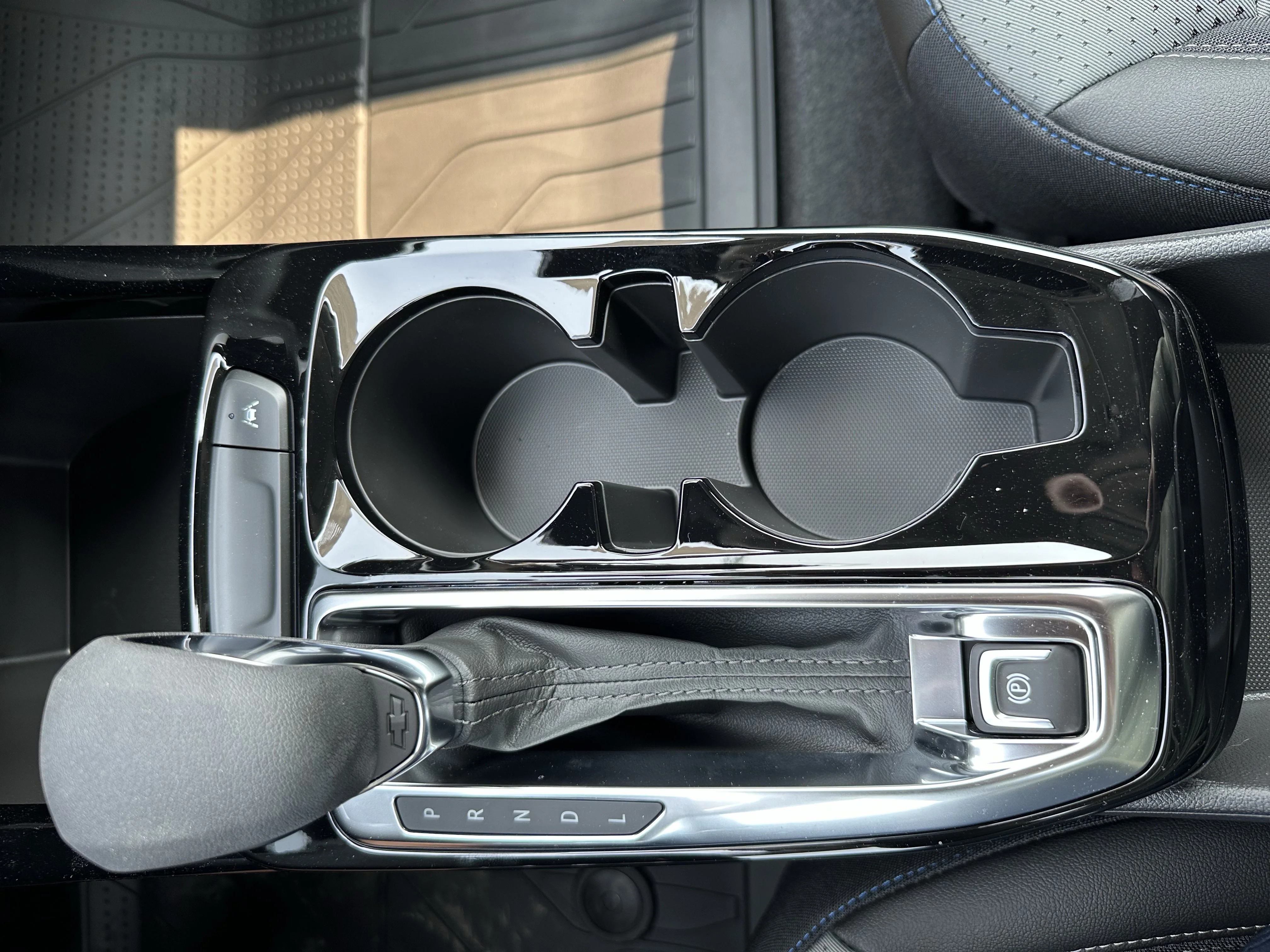 New 2026 Summit White Chevrolet LT image 14