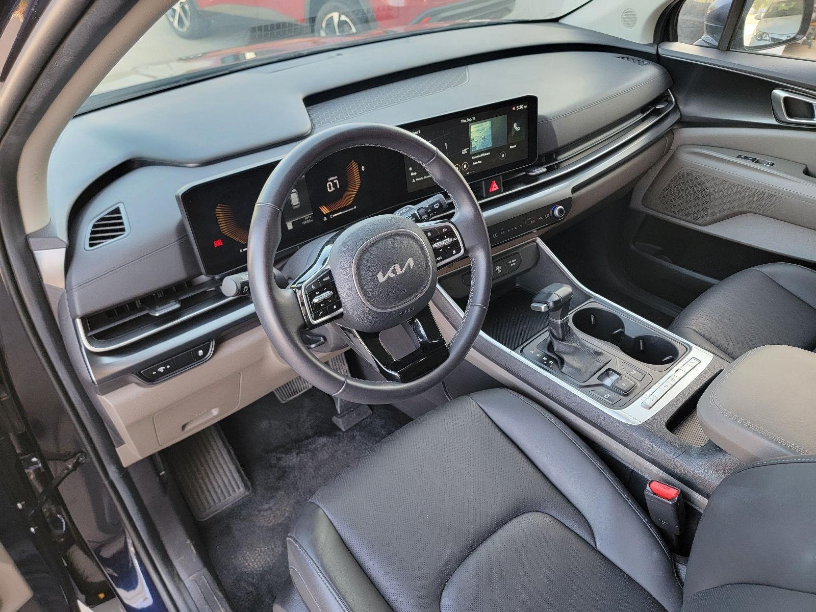 2026 Kia Carnival LXS - Photo 14