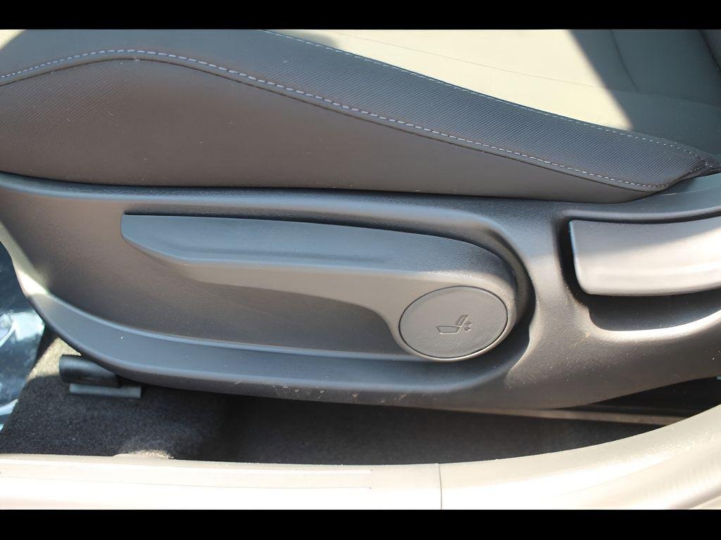 2025 Hyundai Elantra SEL - Photo 15