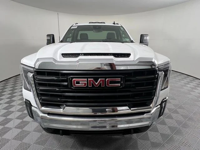 New 2026 Summit White GMC Pro image 2