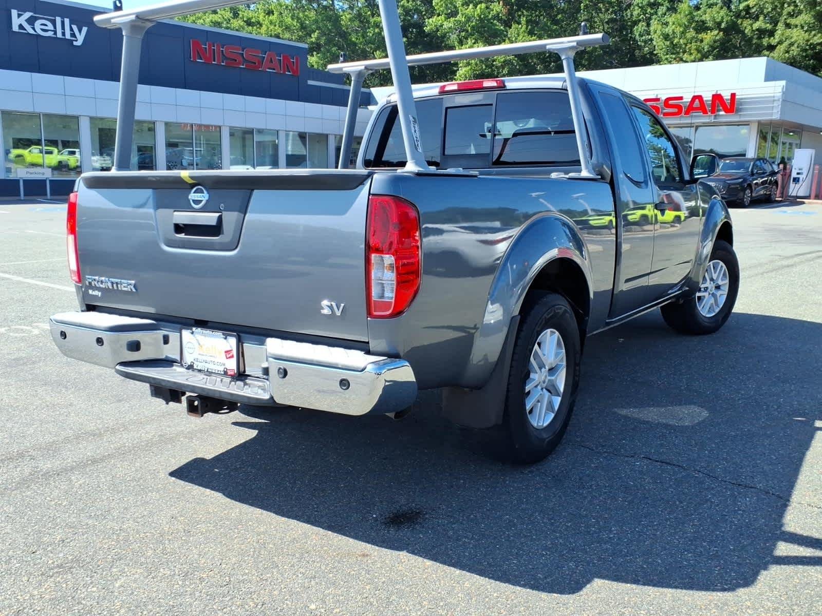 Certified Used 2017 Gun Metallic Nissan SV V6 image 4