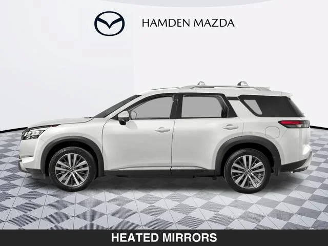 Used 2022 White Nissan Platinum 4WD image 3