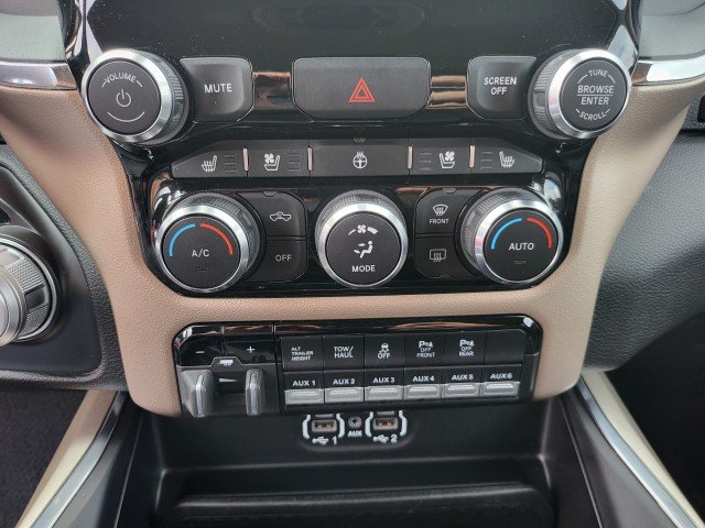 Used 2022  Ram Laramie image 28