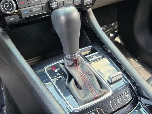 Used 2024 White Jeep Trailhawk image 19