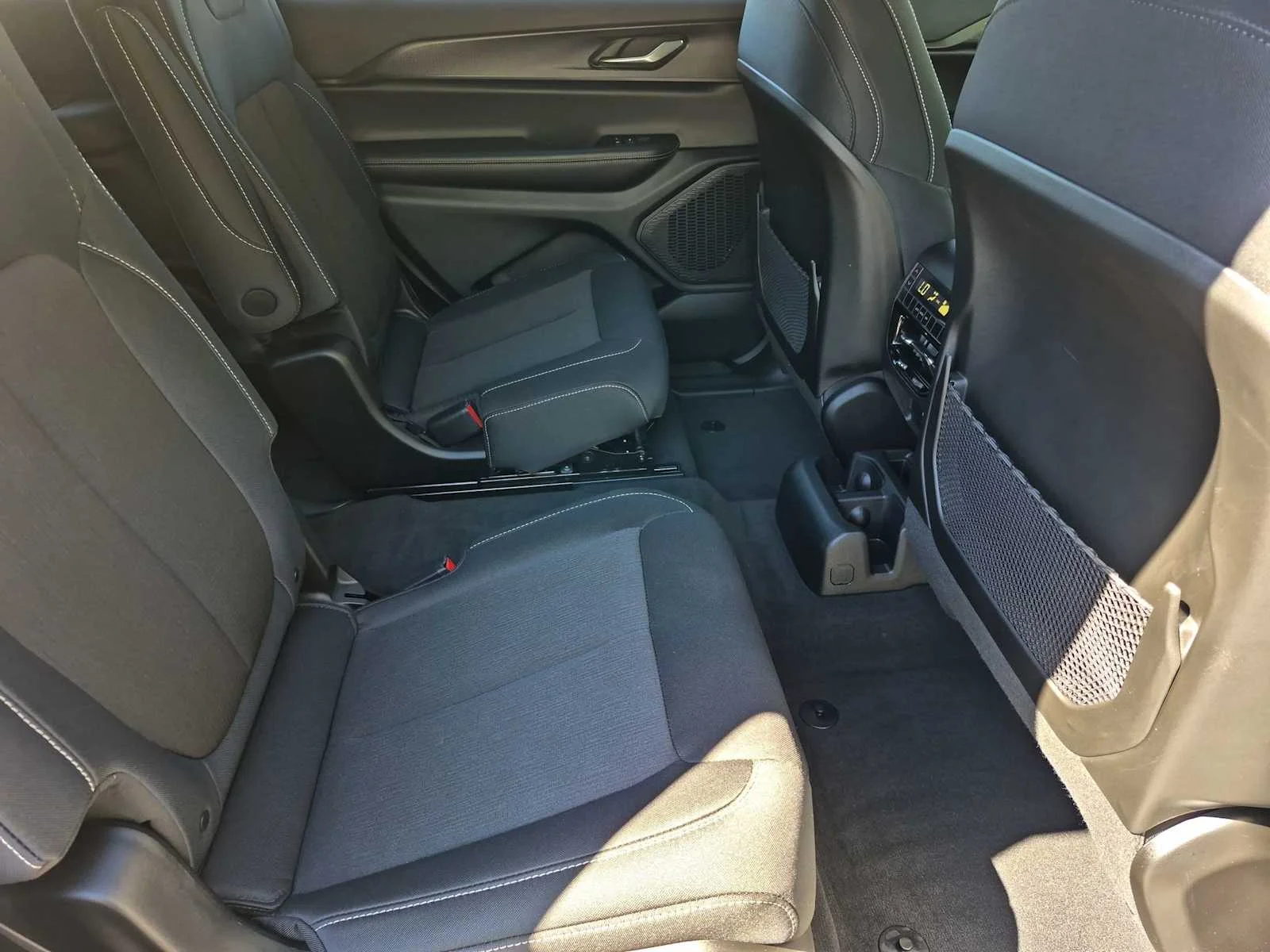 Used 2025 Bright White Clearcoat Jeep Laredo image 17