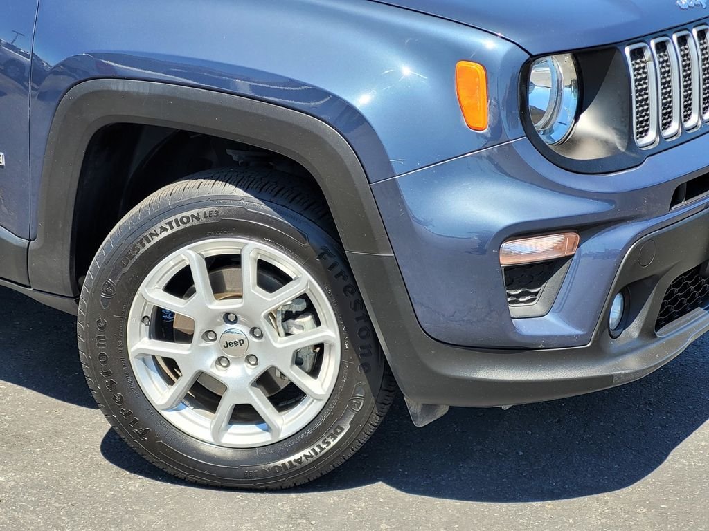 Used 2023 Blue Jeep Latitude image 9