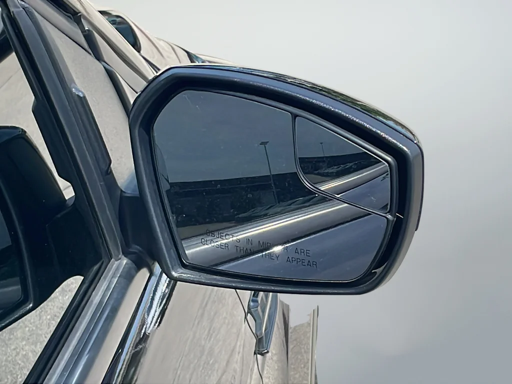 Used 2019 Black Ford SE image 44