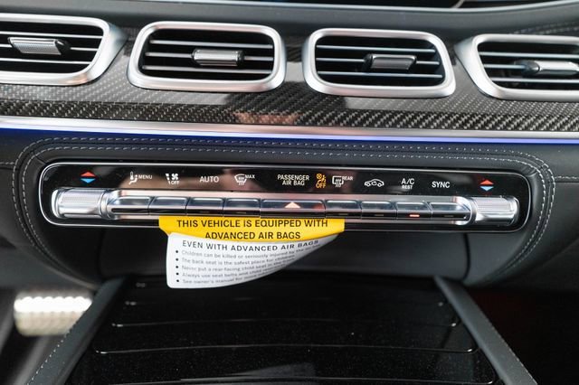 New 2026 MANUFAKTUR Moonlight White Metallic Mercedes-Benz GLS 63 AMG® image 71