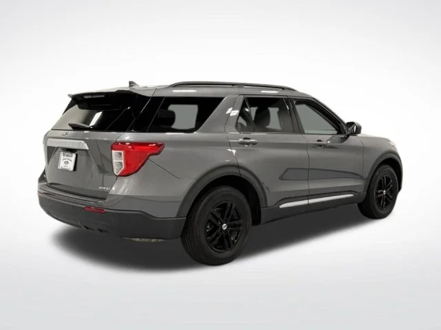 Used 2022 Gray Ford XLT image 10