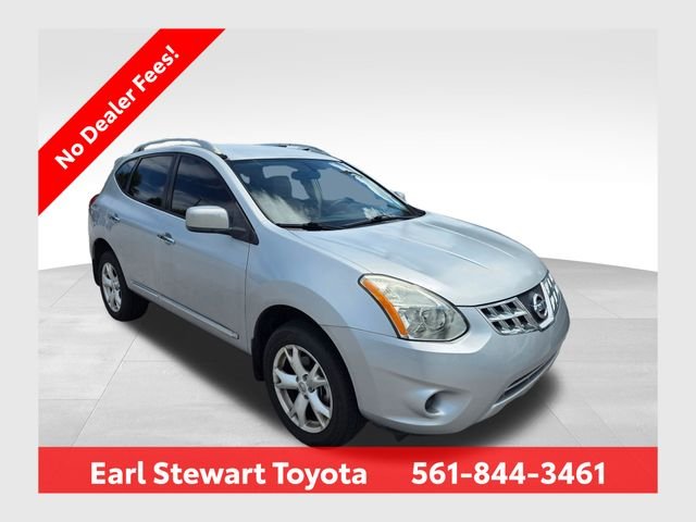 2011 Nissan Rogue's photo