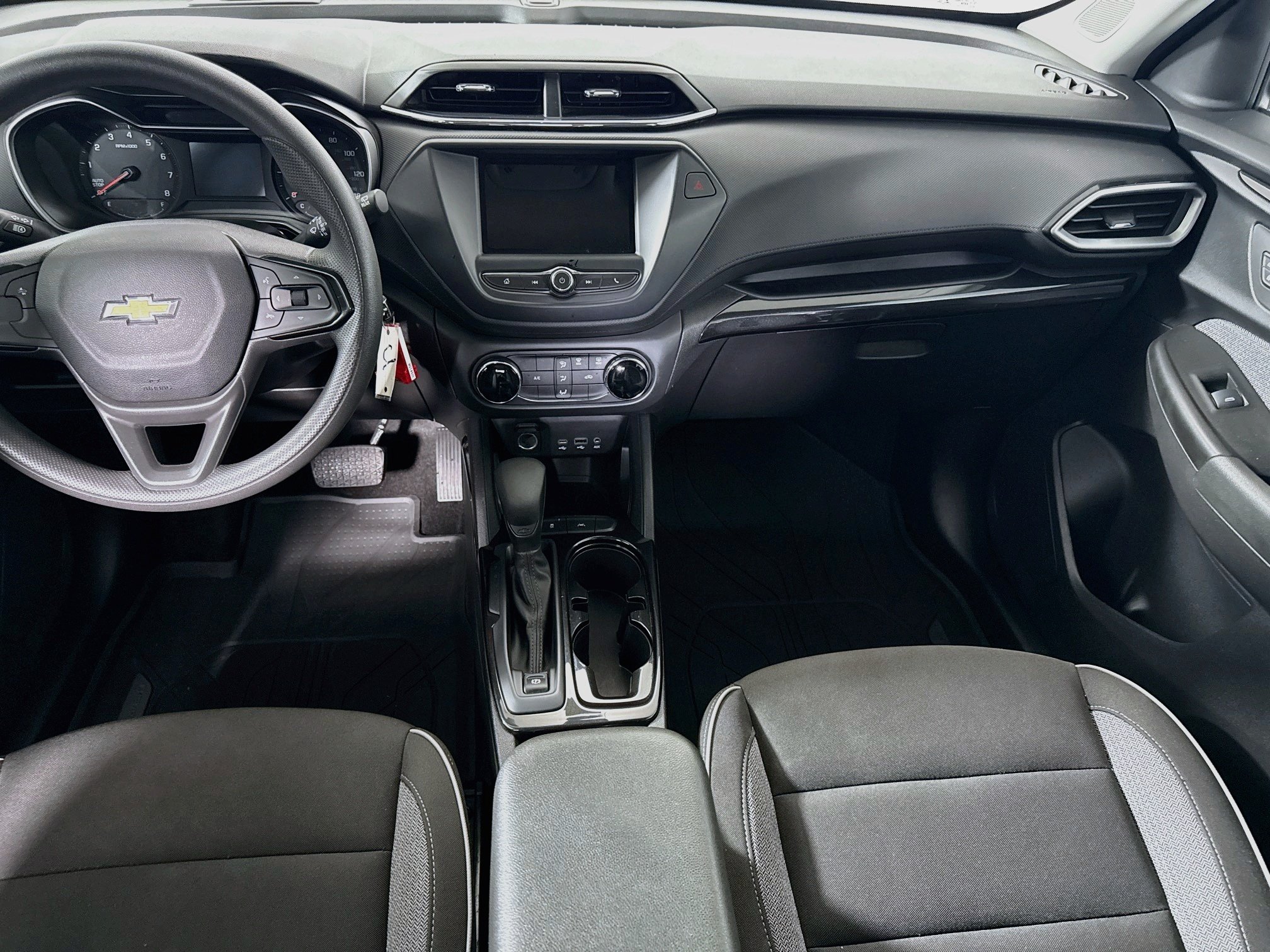 Used 2023 Black Chevrolet LS image 21
