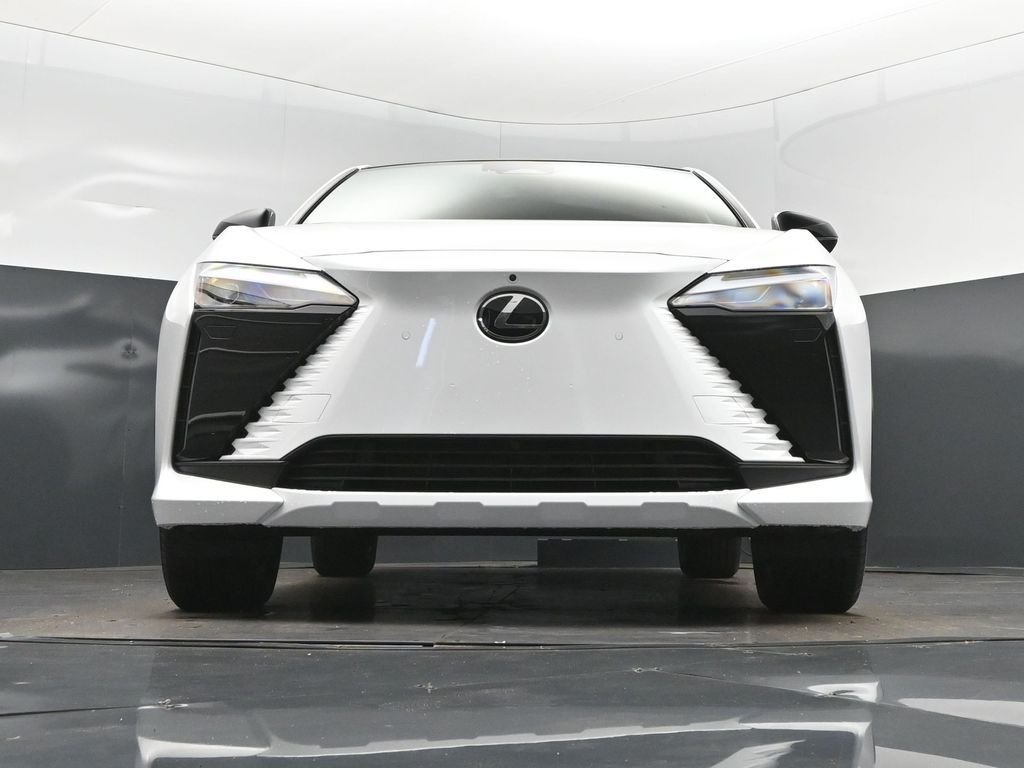 New 2026 Oxygen White Lexus  350e PREMIUM image 45