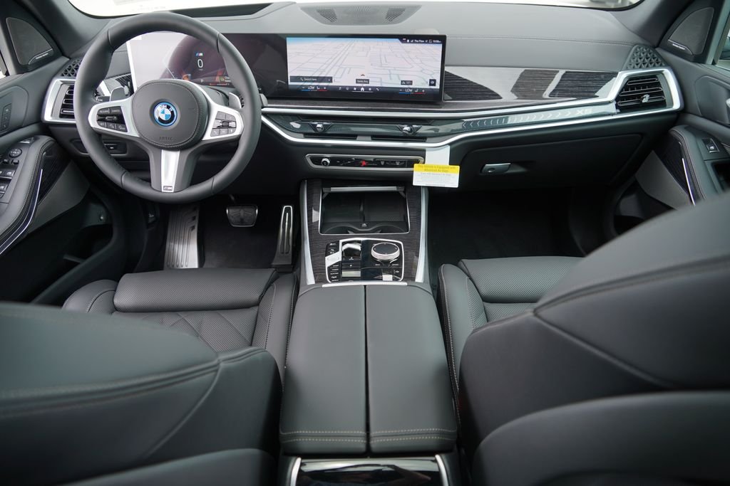 New 2026 Alpine White BMW xDrive50e image 13