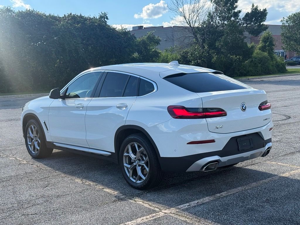 Certified Used 2025 White BMW xDrive30i image 5