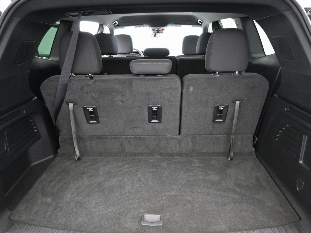 Used 2025 Summit White GMC Elevation image 20