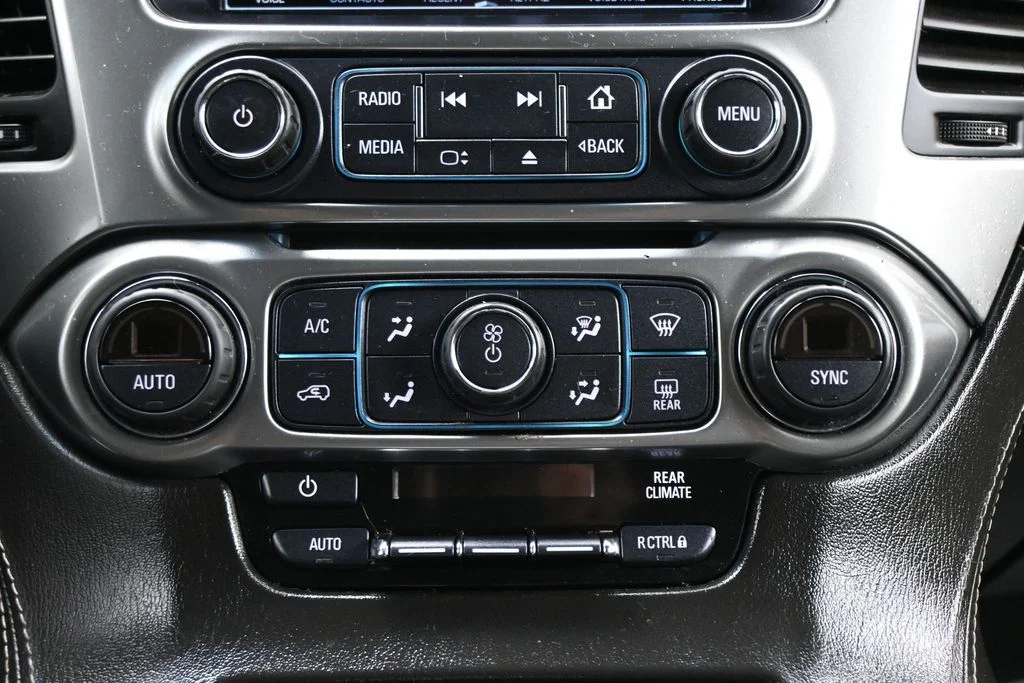 Used 2020 White Chevrolet LS image 18