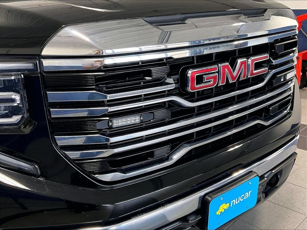 Used 2025 Onyx Black GMC SLT image 32