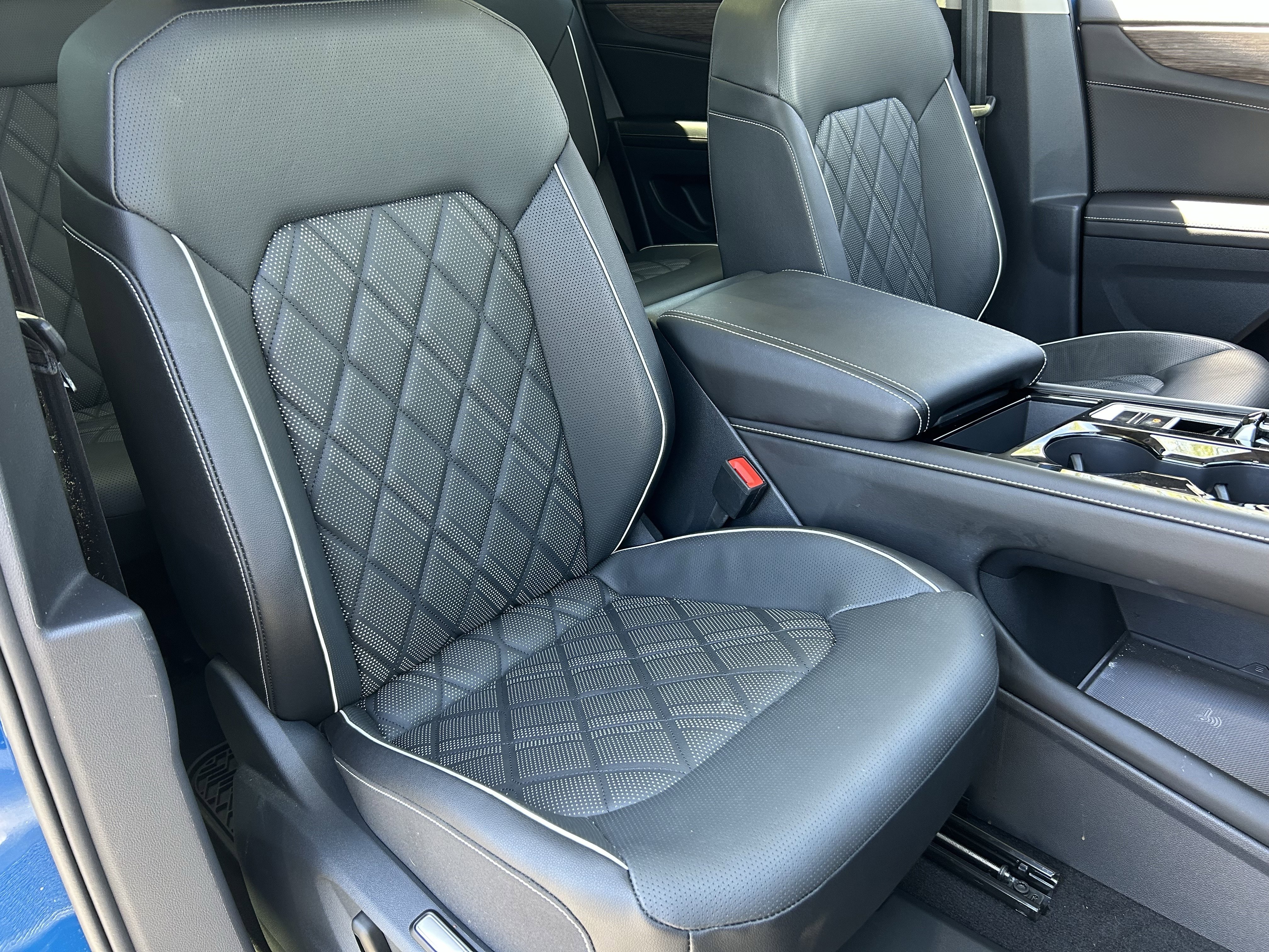 2026 Volkswagen Atlas SEL Premium R-Line - Photo 8