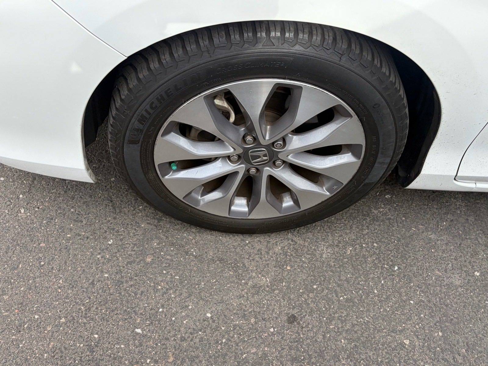 Used 2013  Honda EX-L image 6