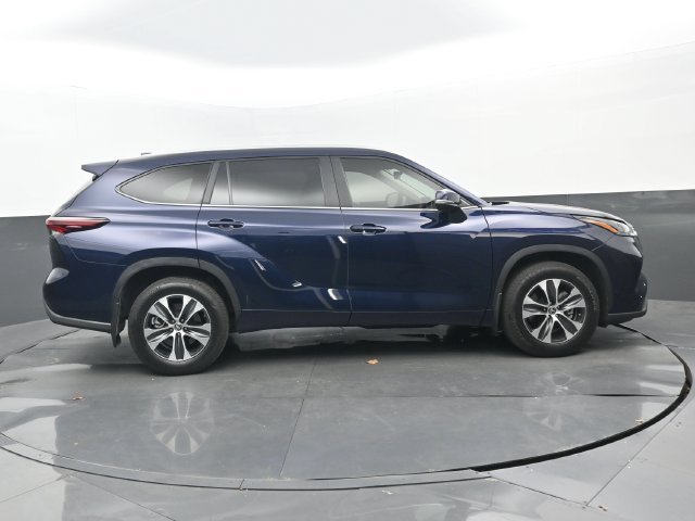 Used 2025 Blueprint Toyota XLE image 2