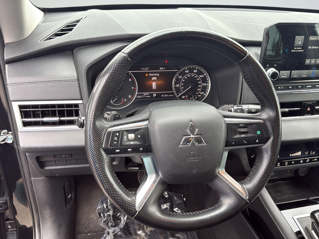 Used 2022 Black Mitsubishi SE image 14