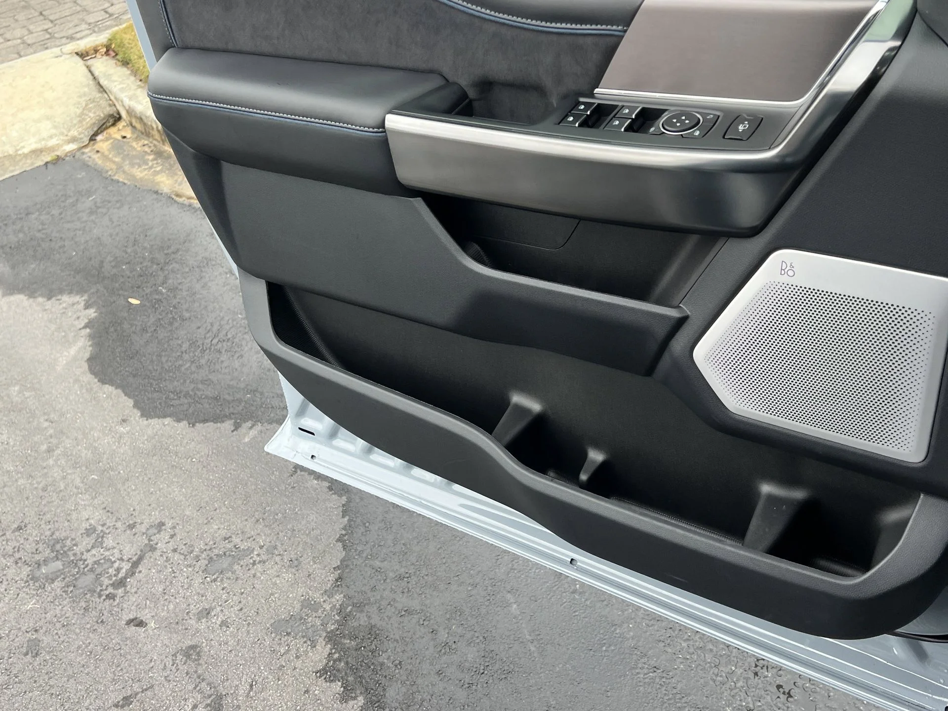 2026 Ford F-350 Super Duty Platinum - Photo 22