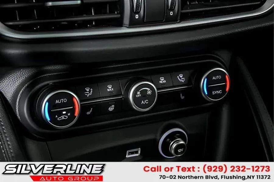 Used 2023 Vulcano Black Metallic Alfa Romeo Veloce image 18