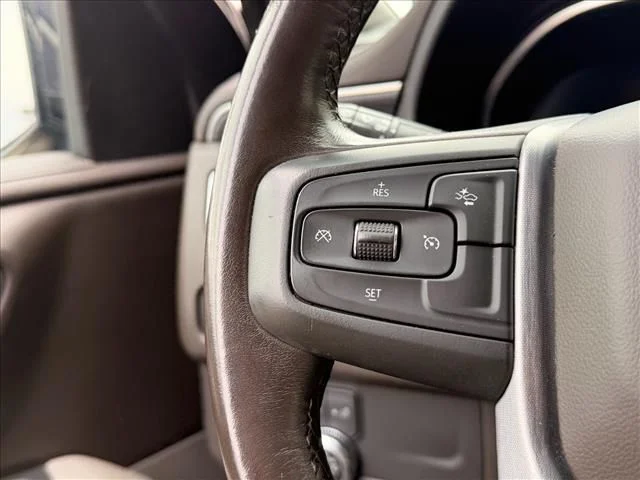 2023 GMC Yukon SLT - Photo 17