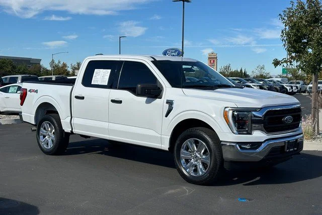 Used 2023 White Ford XLT image 2