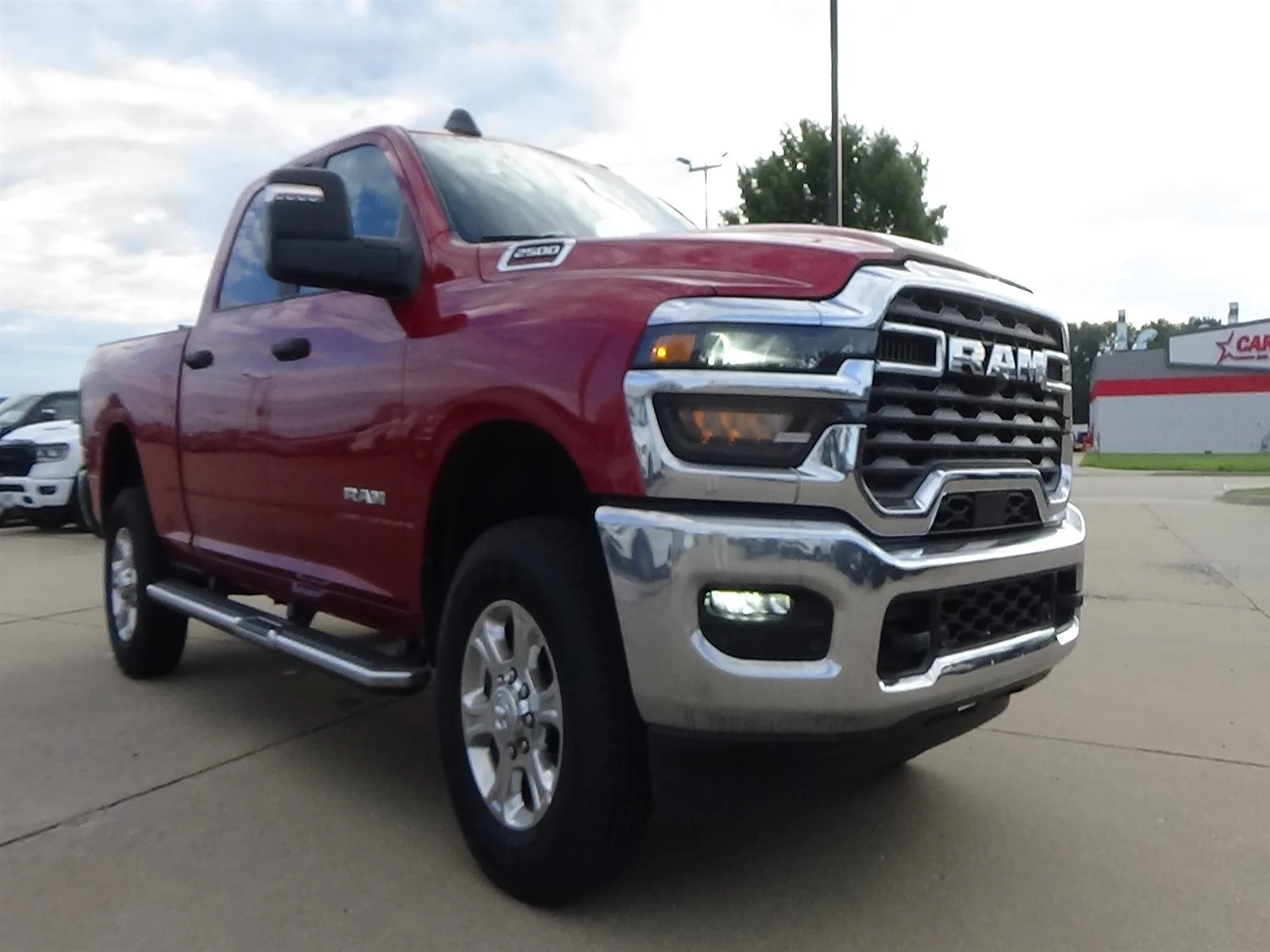 Certified Used 2026 Flame Red Clear Coat (pr4) RAM Big Horn image 5