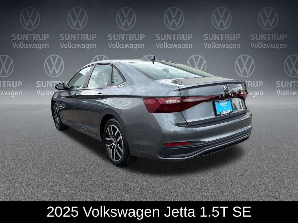 Used 2025 Gray Volkswagen 1.5T SE image 3