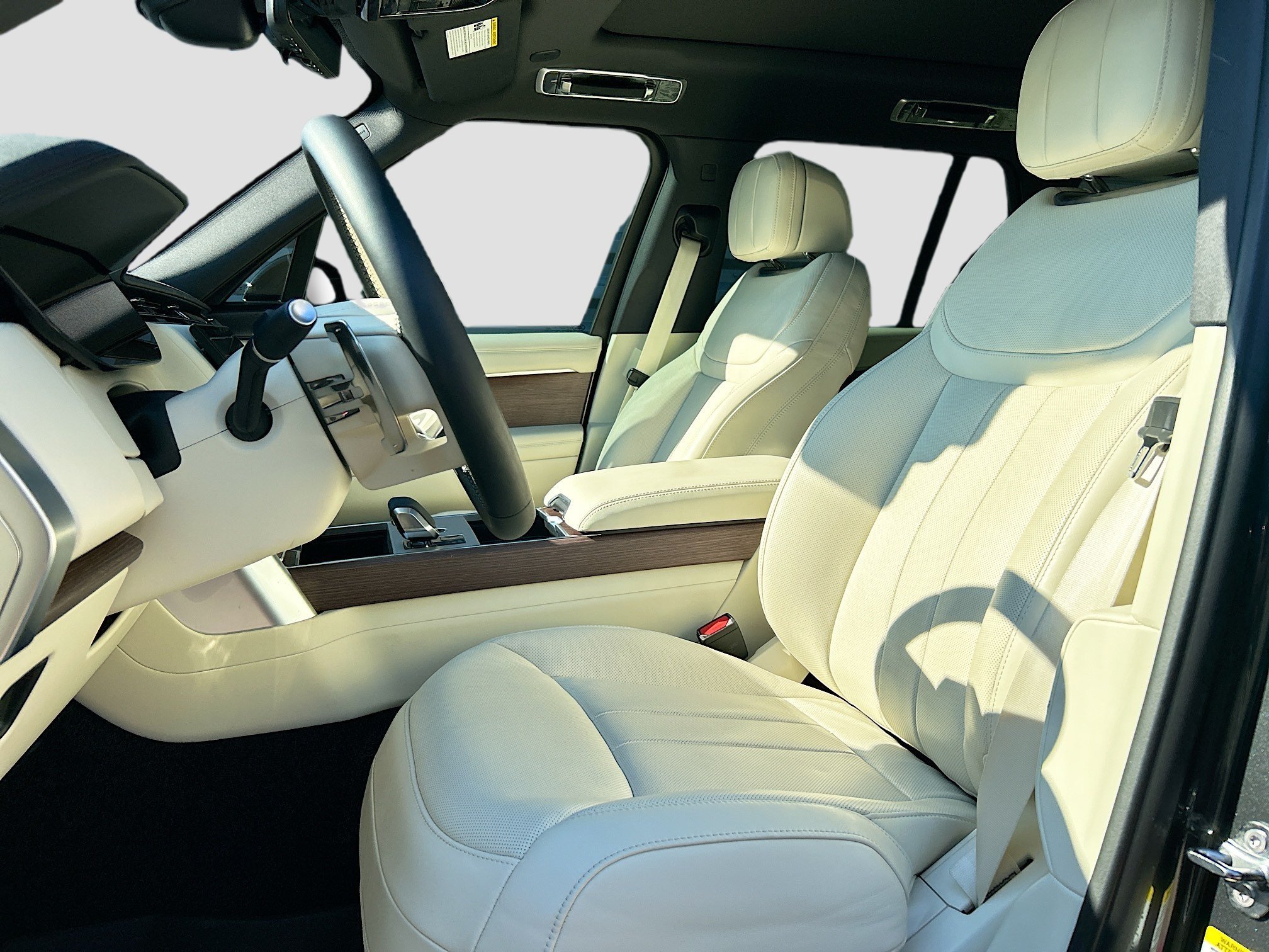Used 2025 Gray Land Rover SE image 25