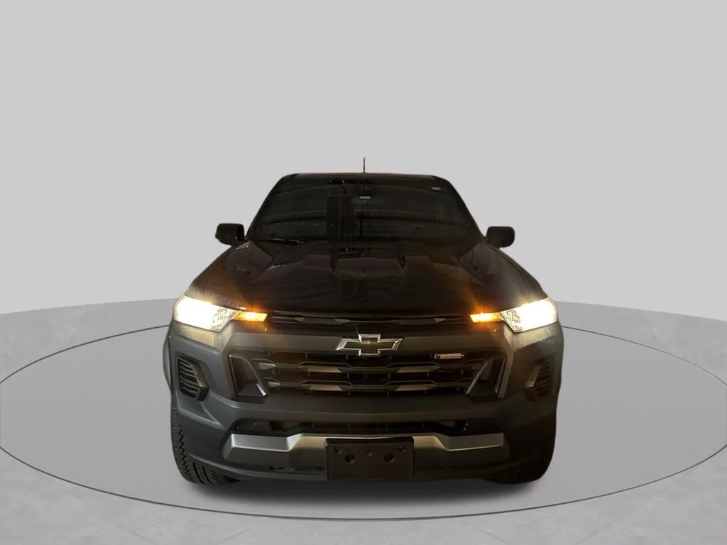 Used 2023 Black Chevrolet Trail Boss image 3