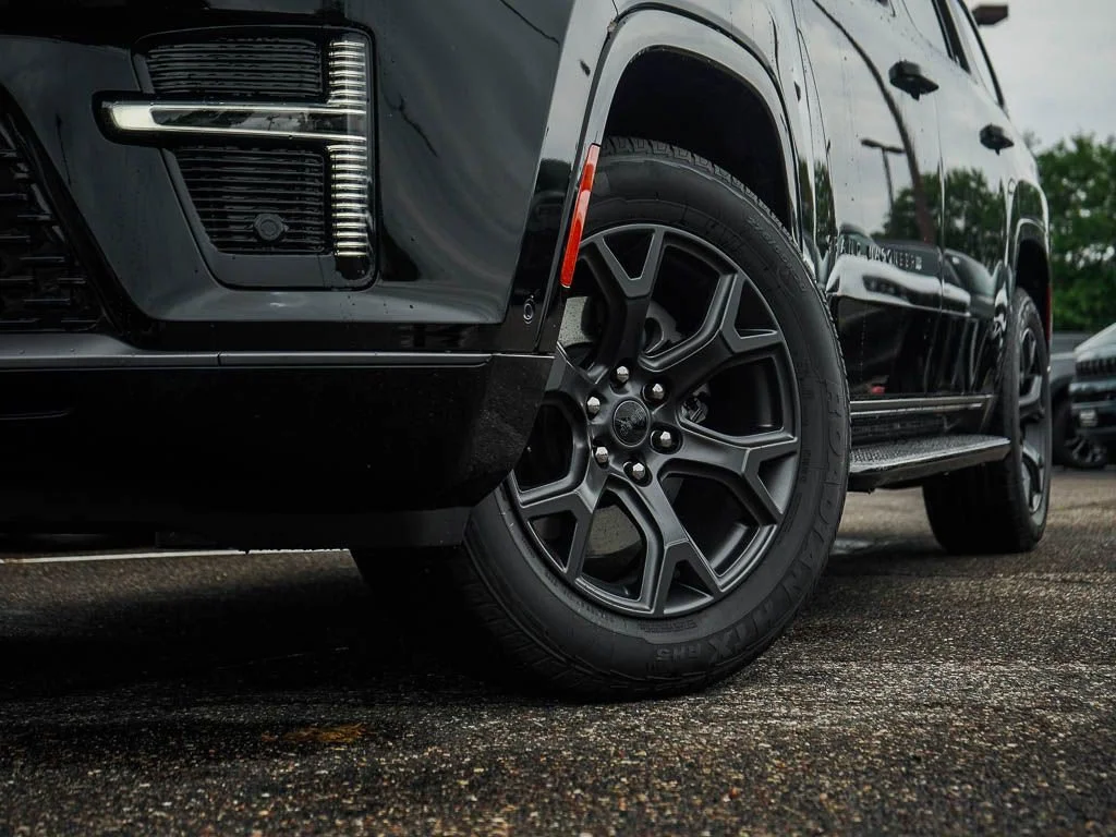 New 2026 High Gloss Black Jeep Limited Altitude image 6