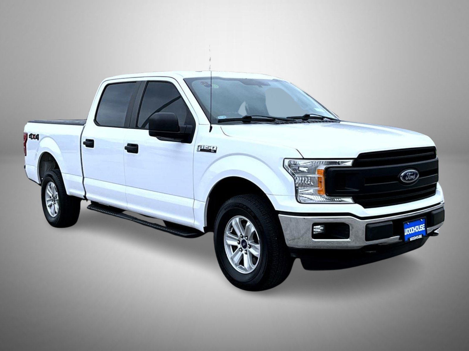 Used 2018 White Ford XL image 3