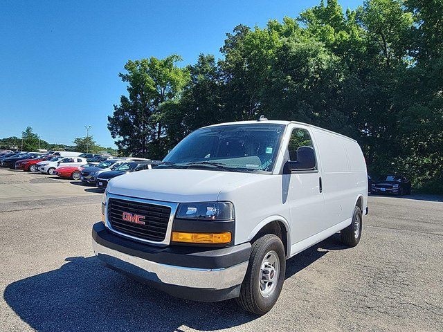 2025 GMC Savana Cargo
