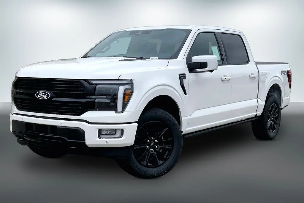New 2026 White Ford Platinum image 2