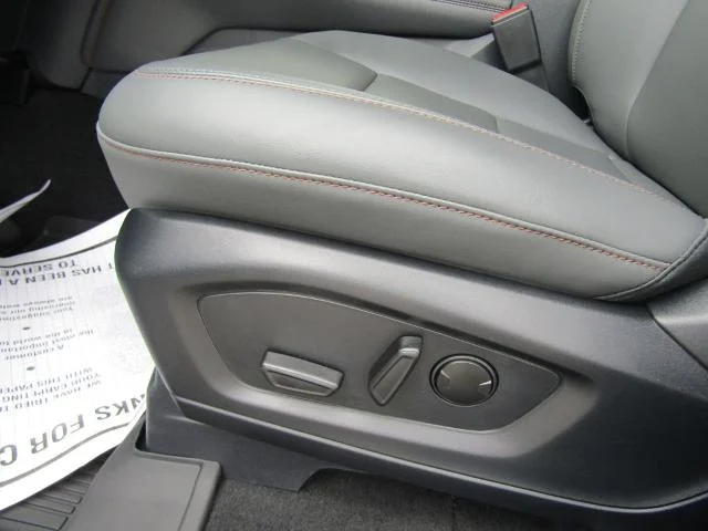 New 2026 Space White Metallic Ford Active image 40