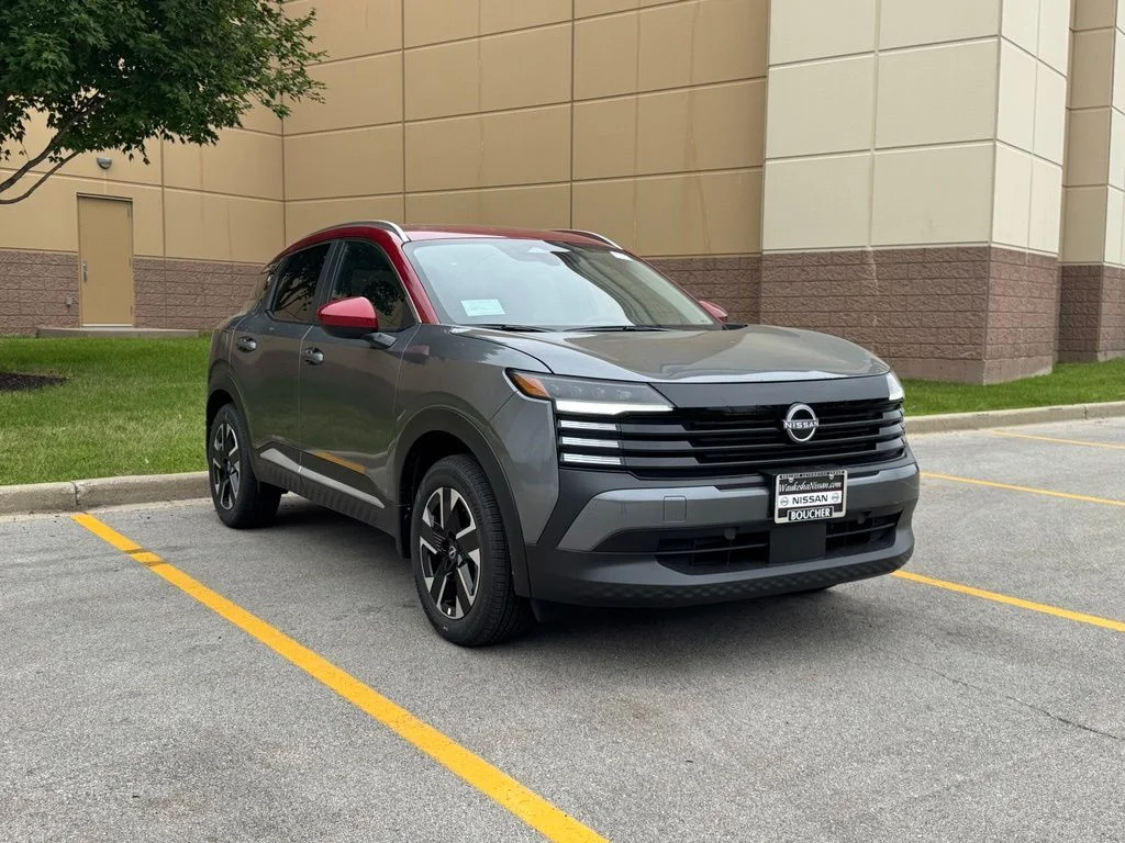 New 2026 Gun Metallic/Scarlet Ember Tintcoat Nissan SV image 2