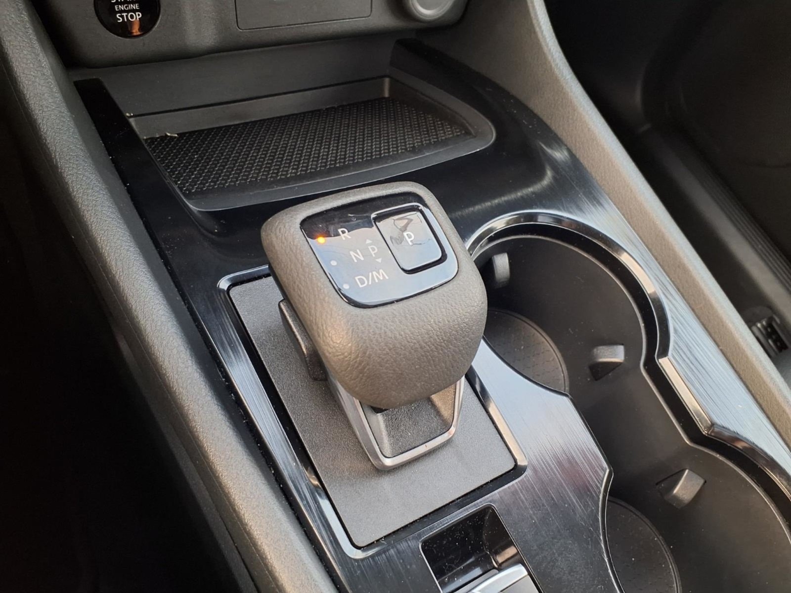 2026 Nissan Rogue photo 27 of 28