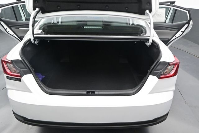 New 2026 Ice Cap Toyota LE image 12