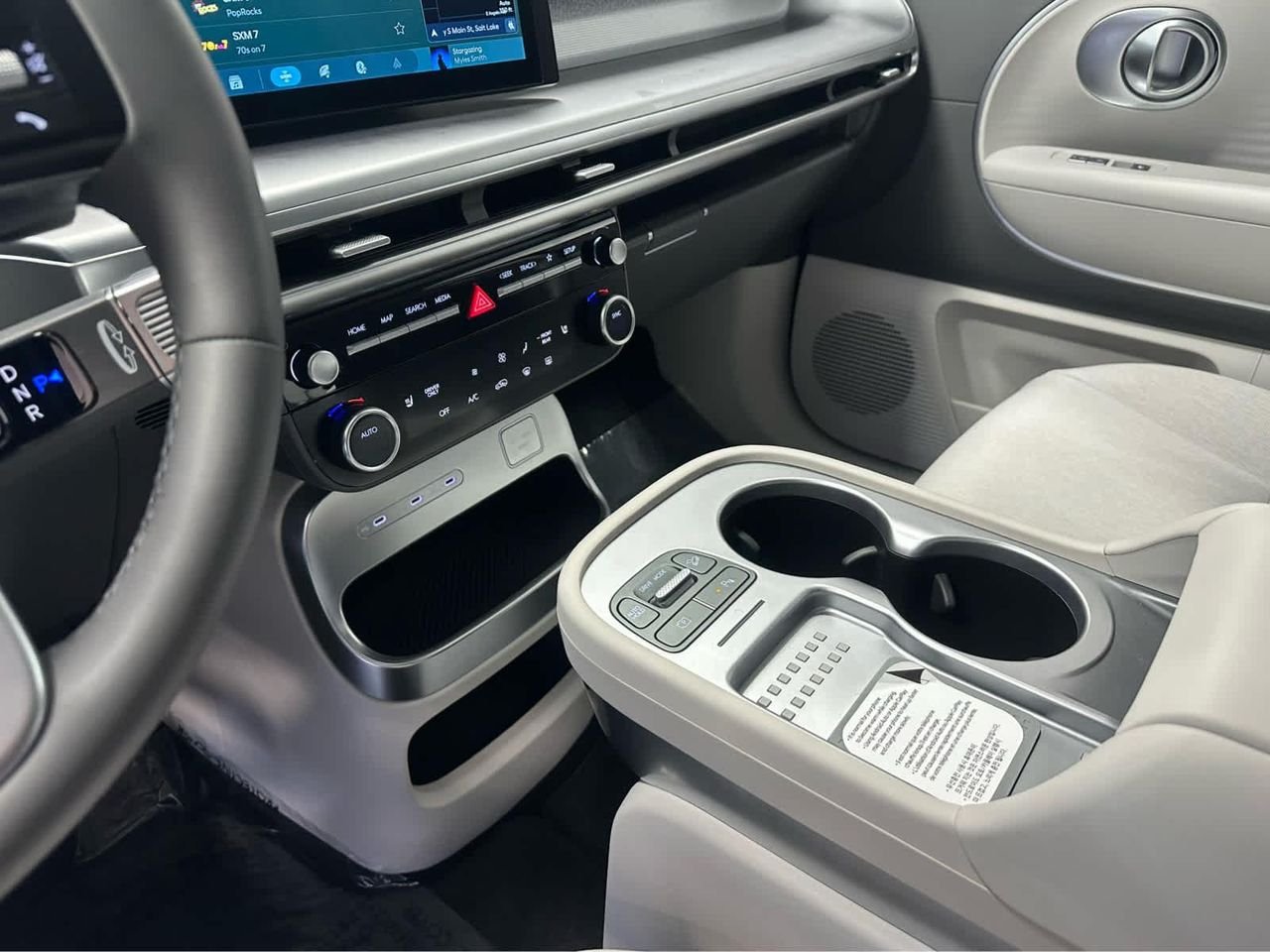 2026 Hyundai IONIQ 9 S - Photo 23