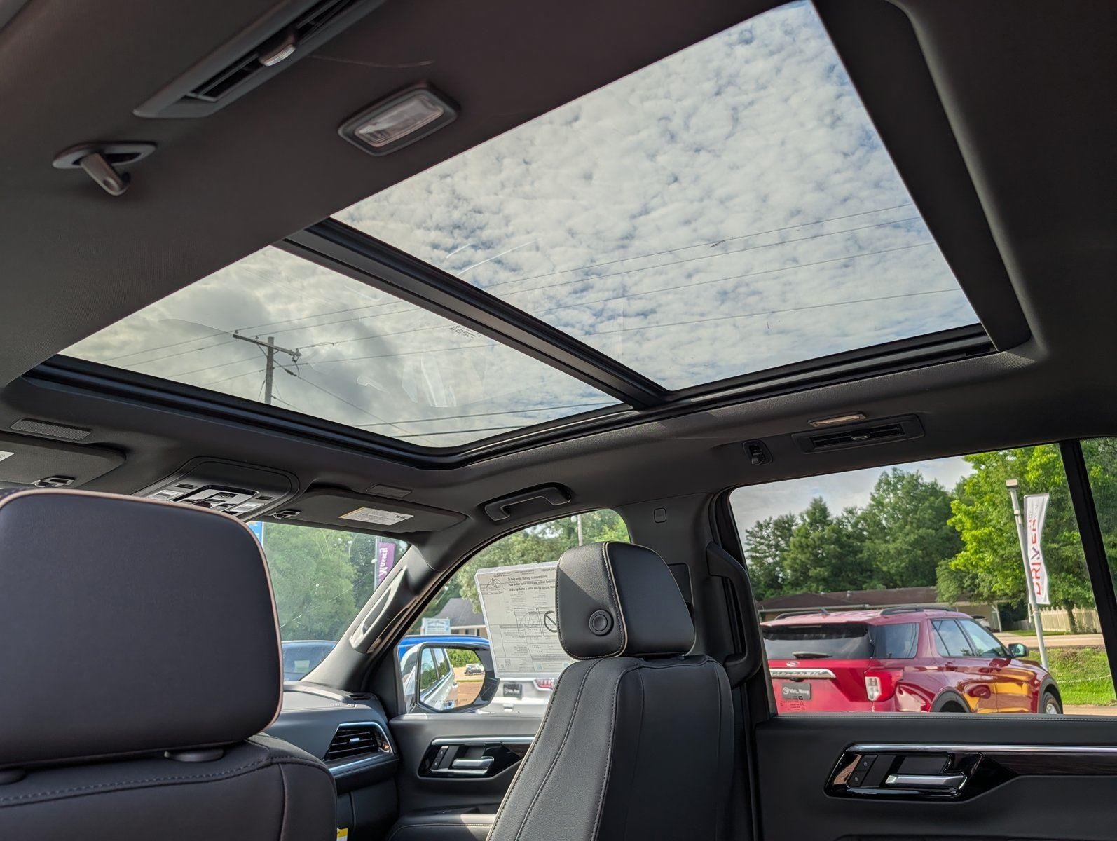 2026 Chevrolet Tahoe Premier - Photo 35