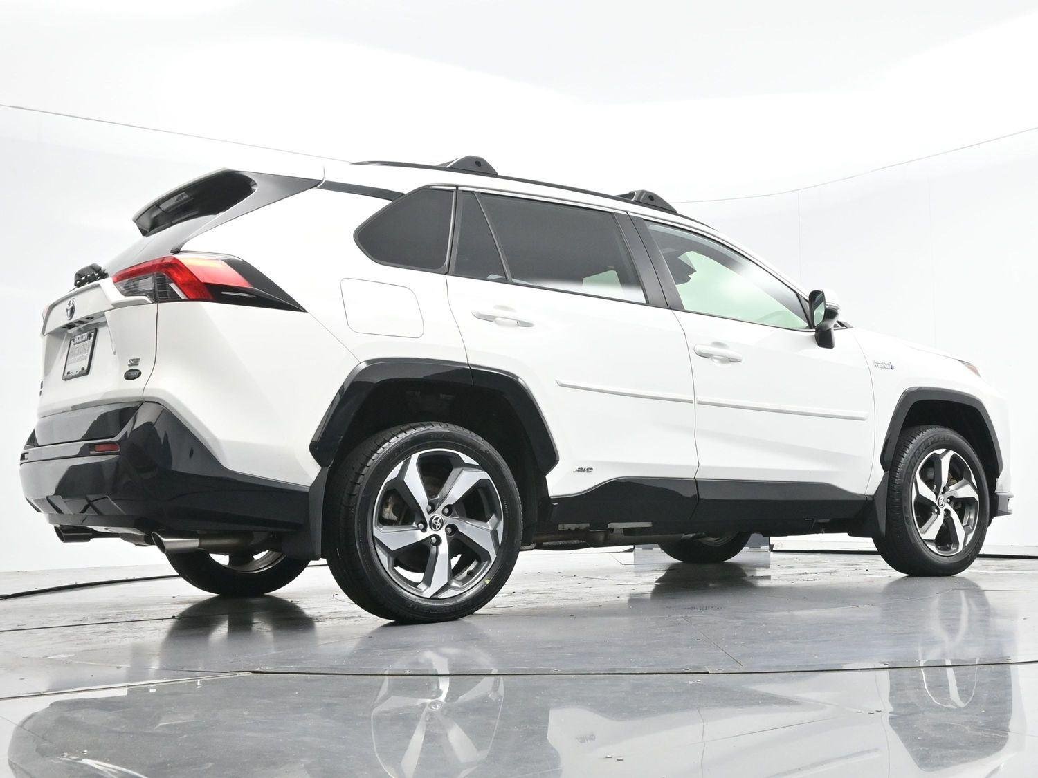 Used 2024 Ice Cap Toyota SE image 50
