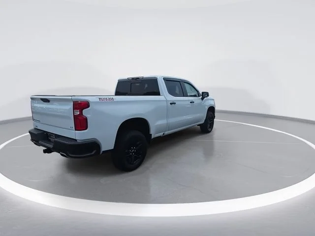 Used 2021 White Chevrolet LT Trail Boss image 7