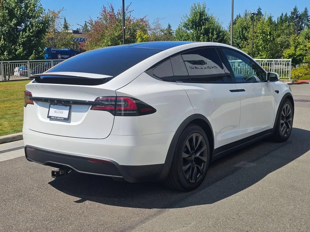 Used 2024  Tesla AWD image 5